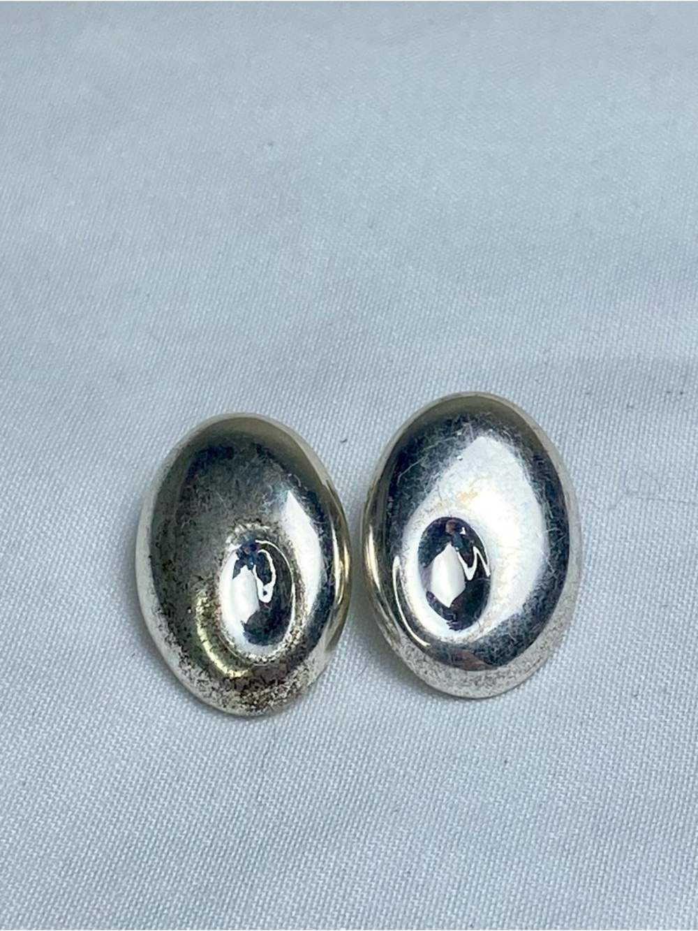VTG Oval Silver-Tone Clip-On Stud Earrings Minimalist